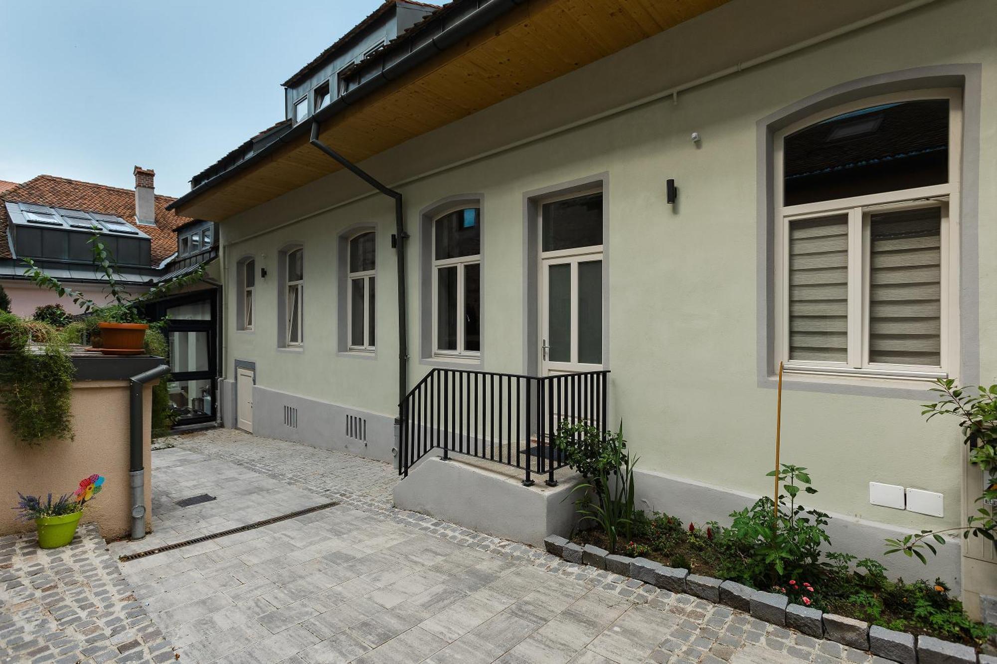 Aparthotel House 66 Braşov Exterior foto